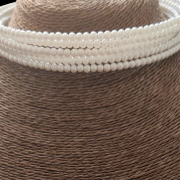 7-layer 16" Pearl Choker - Picture 3 of 4